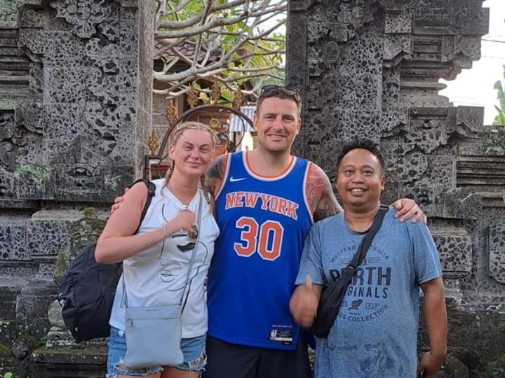 Serongga Guest House Lebih Eksteriør bilde